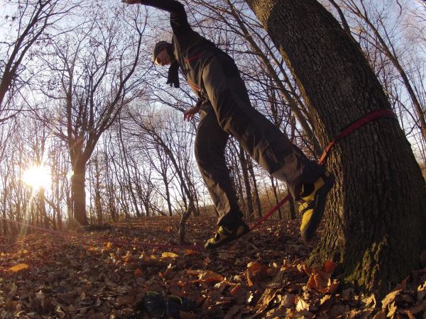 Slackline al tramonto sul Montello web