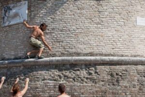Street boulder